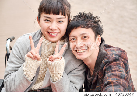 Wheelchair women and men 40739347