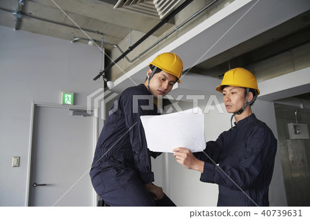 Real estate business 40739631