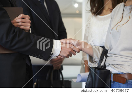 Real estate business 40739677