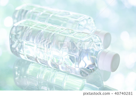 PET bottle water 40740281