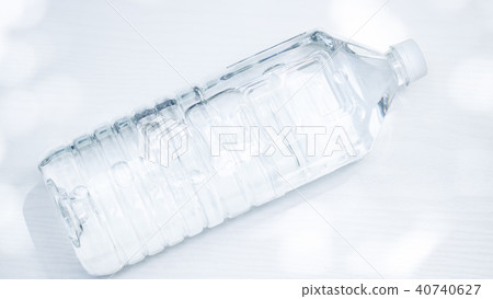PET bottle water PET bottle water 40740627