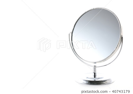 mirror  40743179