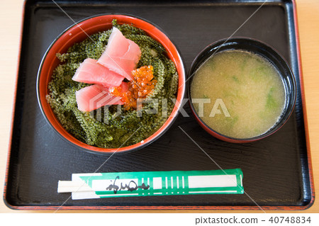 Seafood bowl 40748834