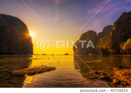 Sunset at the Maya beach on Koh Phi Phi island in Thailand 40748854