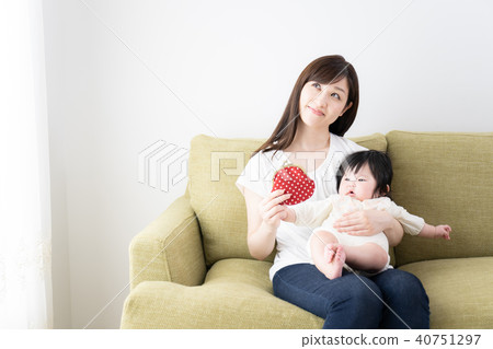 Child rearing image support cost Child rearing image support cost 40751297