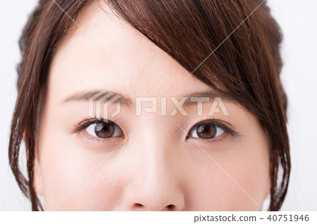 Eyes eyebrow bangs woman 40751946