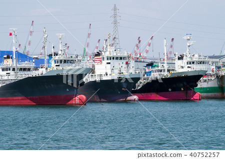 A ship anchored at Marugame Port 40752257