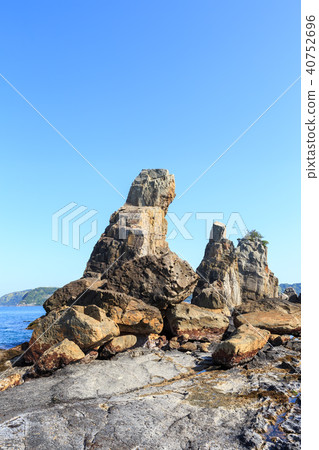 Evening bridge pension rock Wakayama prefecture 40752696