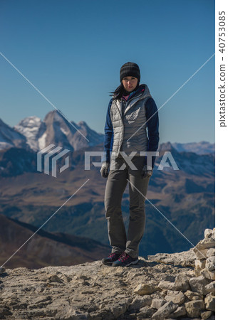 woman in south tyrol , italien dolomites woman in south tyrol , italien dolomites 40753085