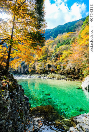 Aji Valley (November) Aji Valley (November) 40754358