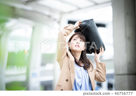 Business woman rain Business woman rain 40756777