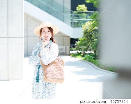 出女人 出女人 40757824