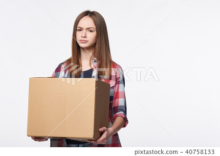 Delivery, relocation and unpacking. Delivery, relocation and unpacking. 40758133