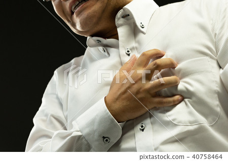 Male chest pain Male chest pain 40758464