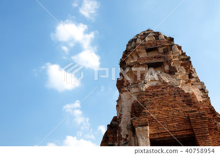Thailand's Great Wall Ruins 40758954