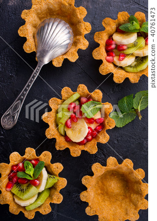 tartalets with berries tartalets with berries 40761473