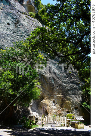 Flower Cave Japan's oldest shrine Flower Cave Japan's oldest shrine 40762979