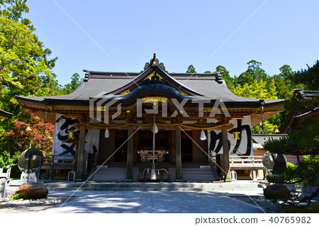 Kumano main shrine worship hall Kumano main shrine worship hall 40765982