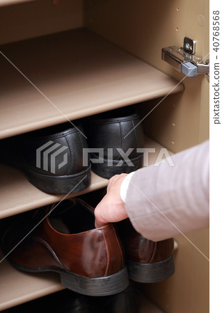 Shoe Box (Shoes Box Leather Shoes Men's Men's Body Parts Face-less Shoes Men's Entrance) 40768568