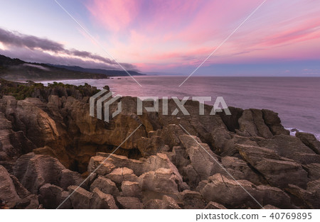 Pancake rock with beatiful sky, New Zealand. 40769895