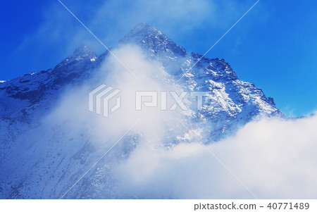 Kanchenjunga region Kanchenjunga region 40771489