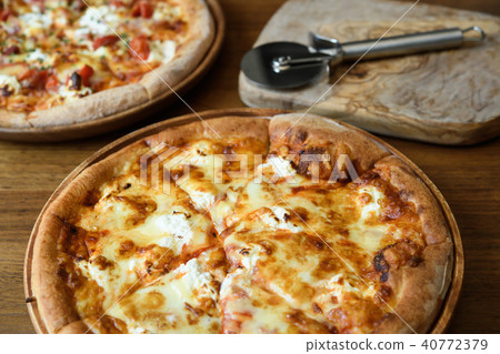 pizza, pizzas, italian 40772379
