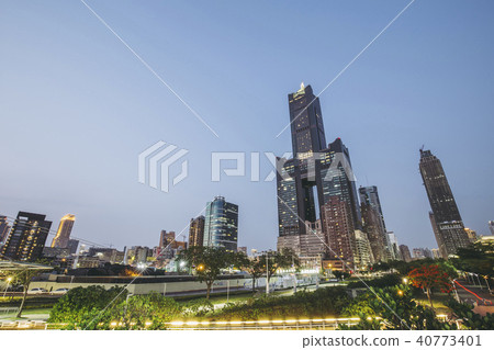 Night view of Kaohsiung 85 building Night view of Kaohsiung 85 building 40773401