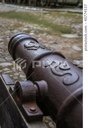 Barrel of an old cannon in the Bolkow castle Barrel of an old cannon in the Bolkow castle 40774537