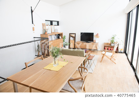 Bright floor room living room dining 40775465