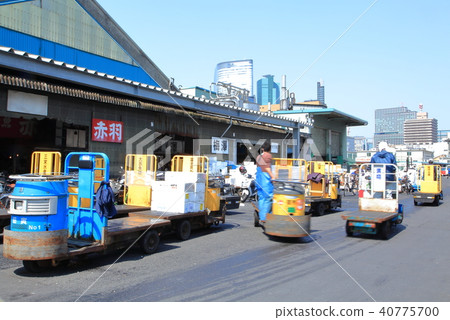 運行在Tsukiji市場上的塔樓卡車中區 40775700