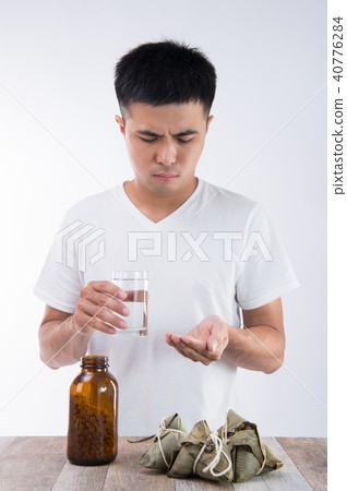 男性吃粽子粽粽肚子痛趽子胃痛吃粽 男性吃粽子粽粽肚子痛趽子胃痛吃粽 40776284