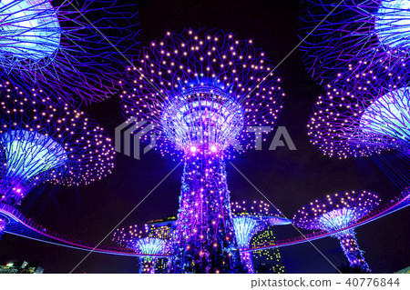Gardens by the Bay 40776844