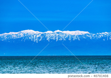 從天原海岸看立的《富山縣立山山脈》 從天原海岸看立的《富山縣立山山脈》 40781408