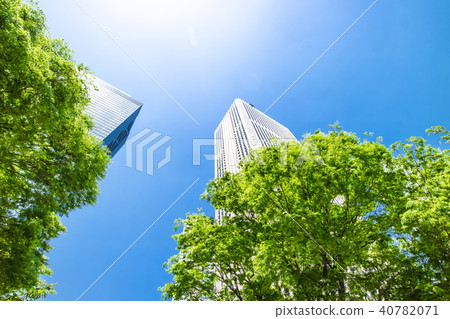 許多綠色辦公室街道風景 40782071