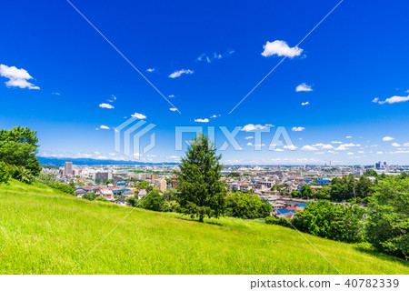 住宅區從青山看 住宅區從青山看 40782339