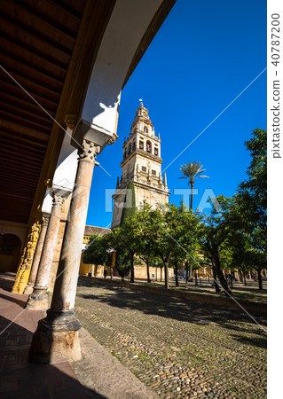 The bell tower at the Mezquita mosque & cathedral 40787200