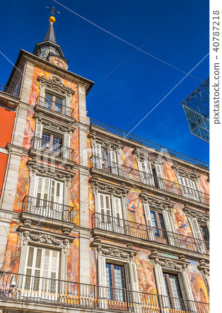 Tourists on Plaza Mayor. Plaza Mayor Tourists on Plaza Mayor. Plaza Mayor 40787218