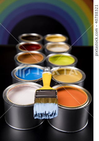Can with paint and paintbrush 40788321
