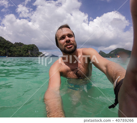 Man model scuba diving in summer thailand Man model scuba diving in summer thailand 40789266