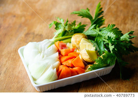 襯墊和切蔬菜 40789773