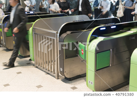 Commuter · Automatic ticket gate · image 40791380