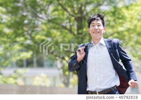Running businessman Young Japanese men 40792819
