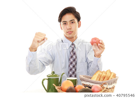 Men who eat breakfast 40795546