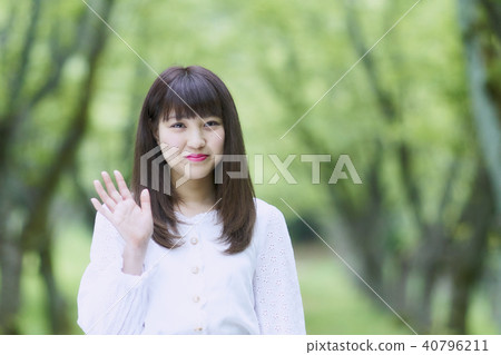 Medium green young lady 40796211