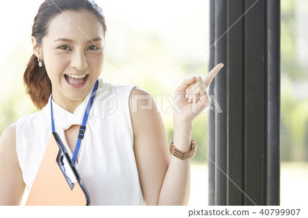 Business woman hand sign Business woman hand sign 40799907