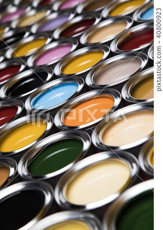 Colorful paint cans set 40800923