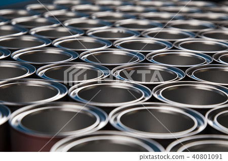 Metal tin paint cans Metal tin paint cans 40801091