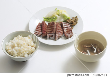 Beef tongue set meal 40802411