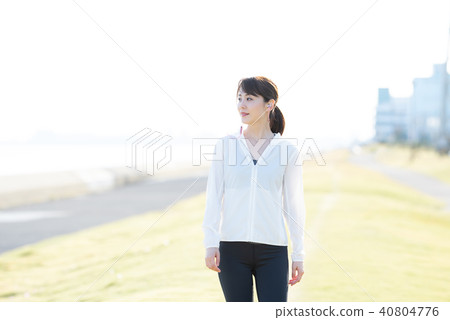 Sports women 40804776