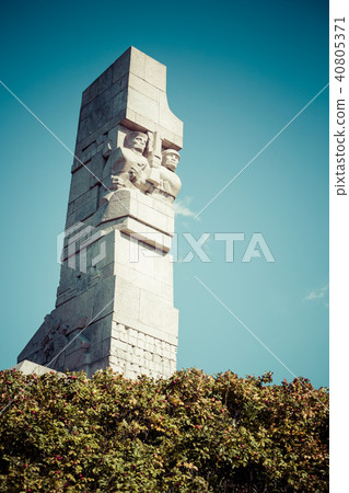 Monument commemorating first battle of Second Monument commemorating first battle of Second 40805371